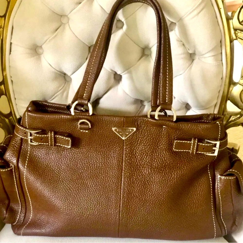 Authentic Prada handbag Vitello Daino gorgeous Brown